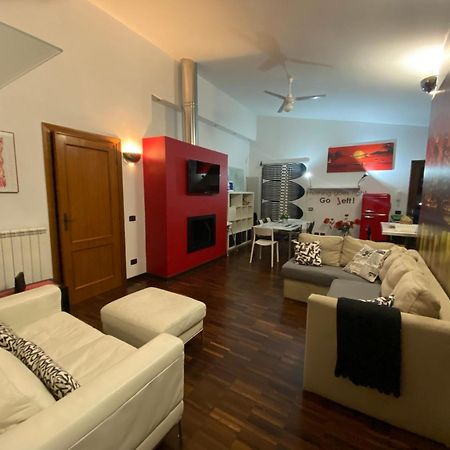 Casa Cirella Near Anagnina Metro Appartement Rome Buitenkant foto