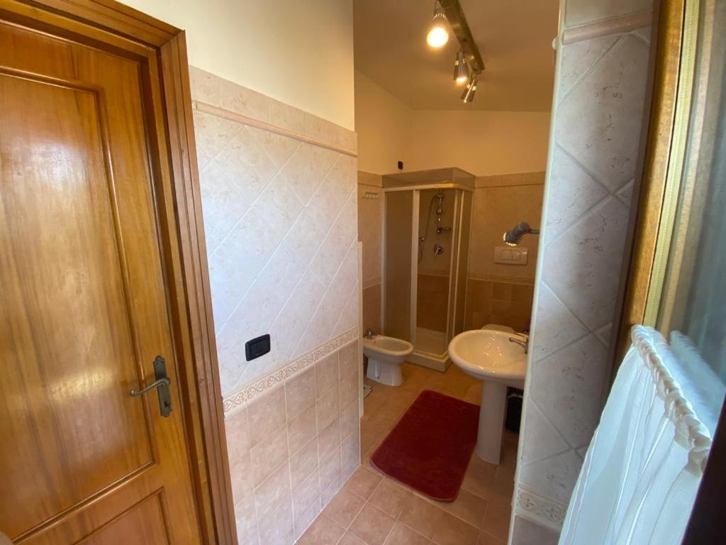 Casa Cirella Near Anagnina Metro Appartement Rome Buitenkant foto